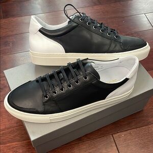 NIB Alphakilo Low Top Leather Black White Lace Up Sneakers